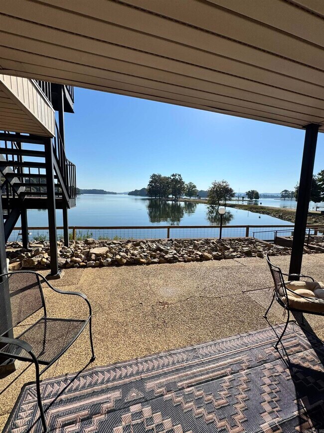 Building Photo - 5371 Central Ave