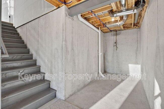 Building Photo - 112 Deer Grv Ct