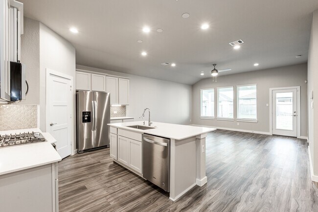 Building Photo - 22806 Theodoli Dr