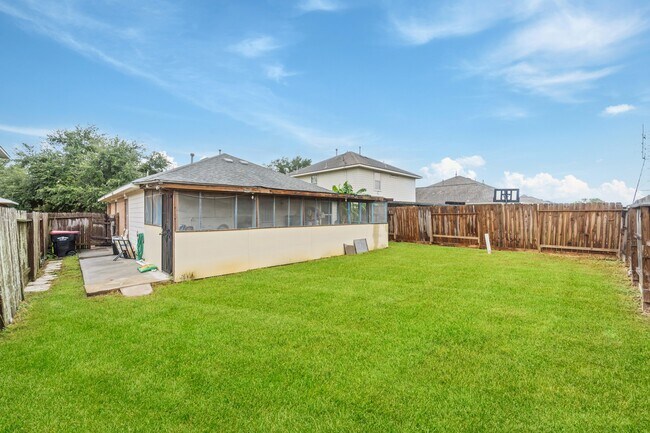 Building Photo - 7306 Kransburg Ranch Dr