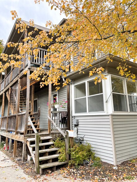 Building Photo - 321 Adolph St