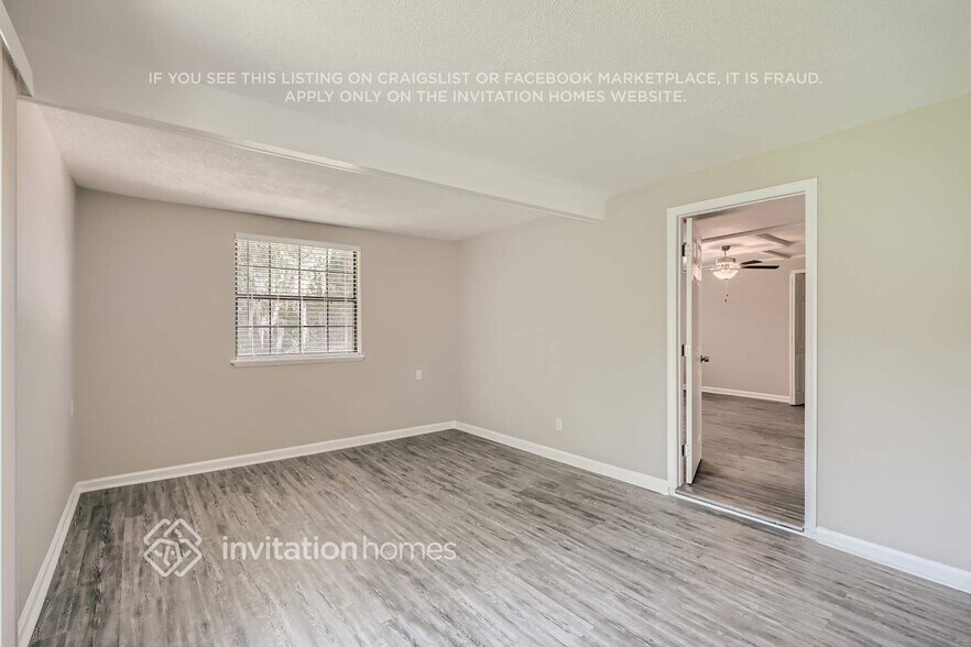 Building Photo - 1037 Mantes Ave