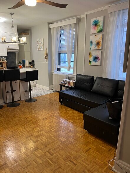 Building Photo - 21 Beacon St