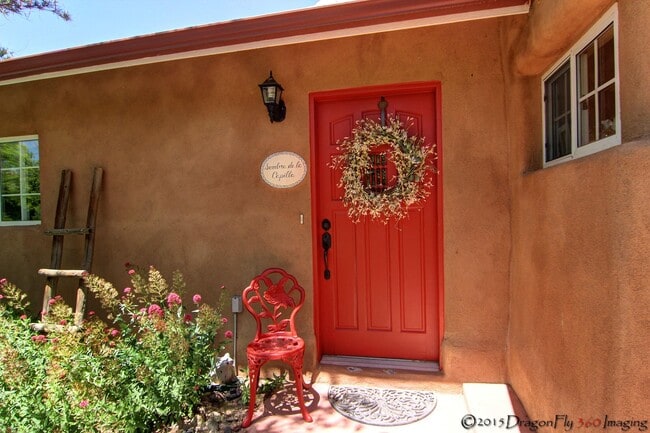 Building Photo - 1854 Griegos Rd NW