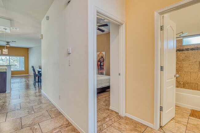 Building Photo - 7701 Maple Landing Court