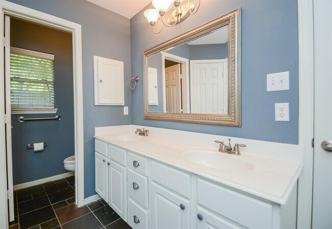 Building Photo - 13639 Country Pine Ct