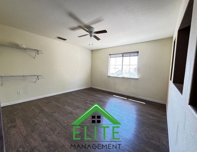 Building Photo - **Charming 4-Bed, 3-Bath Home in Prime Ros...