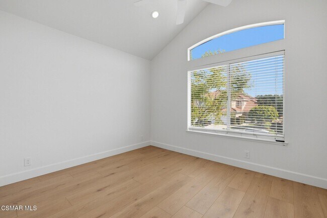 Building Photo - 658 Elevar Ct