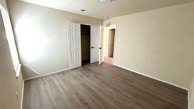 Building Photo - 817 Lark Dr