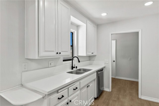 Building Photo - 44140 Lightwoods Ave