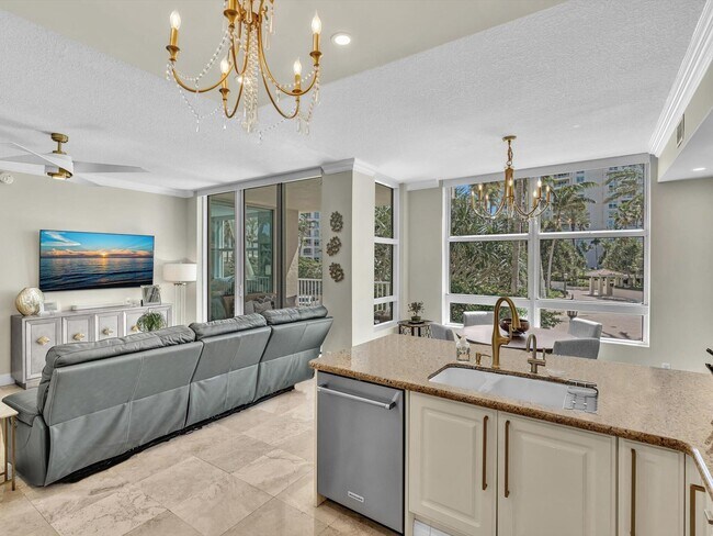 Building Photo - 3720 S Ocean Blvd