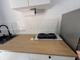 Building Photo - 1385 NE 133rd St