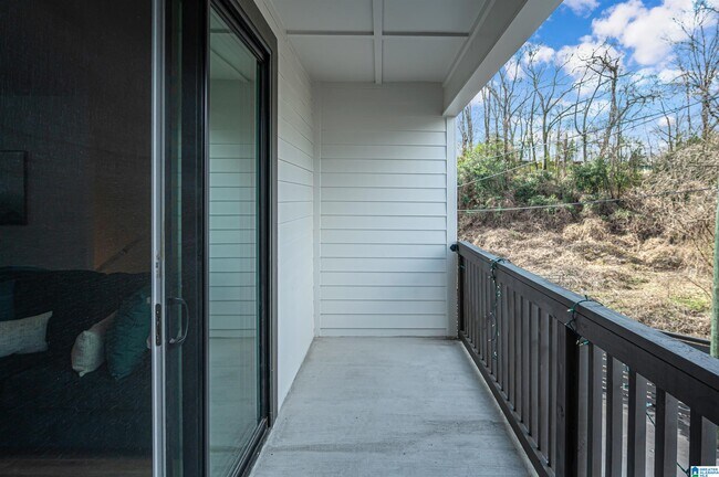 Building Photo - 2440 18th St S