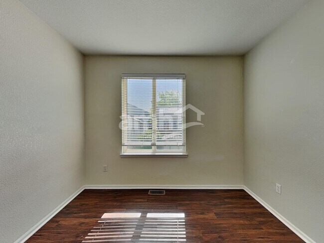 Building Photo - 13656 Adams St