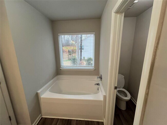 Building Photo - 3463 Silver Chase Ct