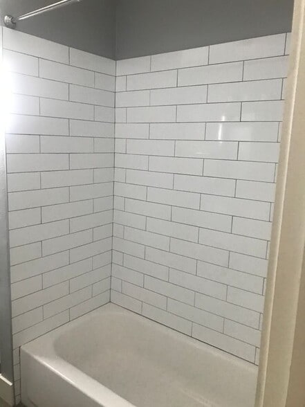 Building Photo - 5434 Garfield Ave