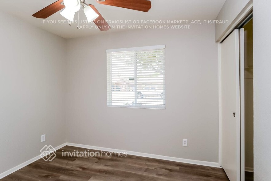 Building Photo - 3819 W Columbine Dr