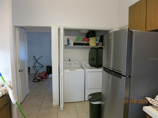 Building Photo - 8304 N Gomez Ave