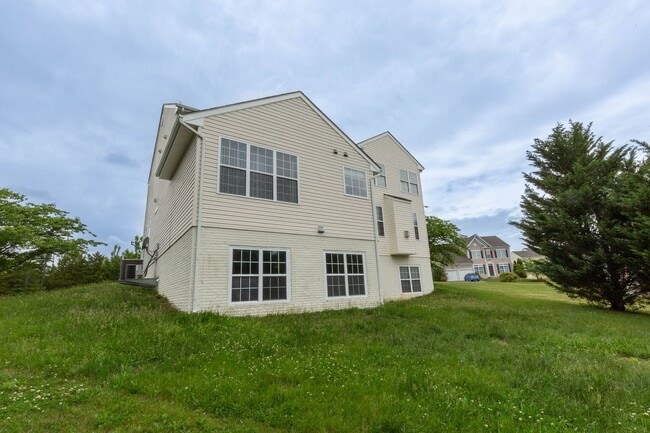 Building Photo - 391 Sheerer Dr