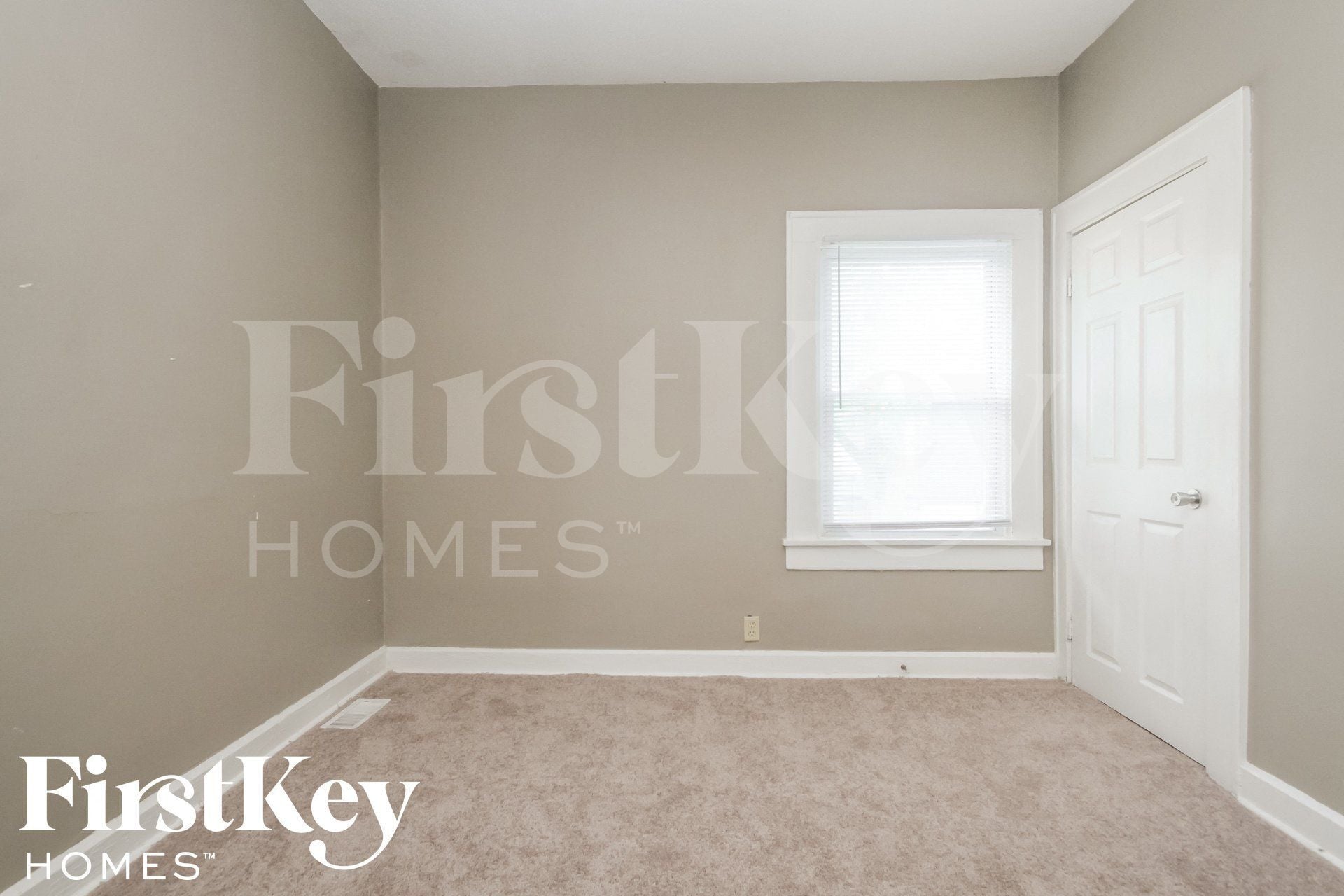 Building Photo - 2160 S Emerson Ave