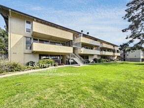 Building Photo - 2345 Paloma Ct