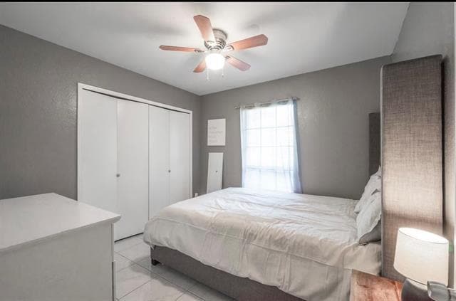 Building Photo - 313 Diamond Dr