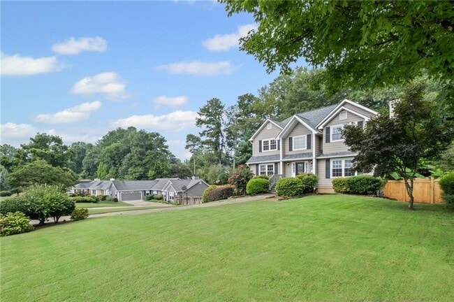 Building Photo - 2680 Nicholas Ct NE