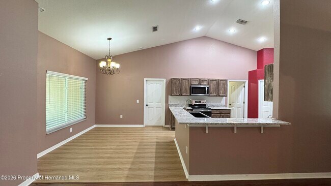 Building Photo - 10 Bellis Ct