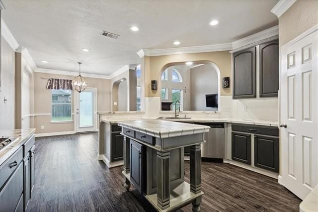 Building Photo - 708 San Antonio Trail