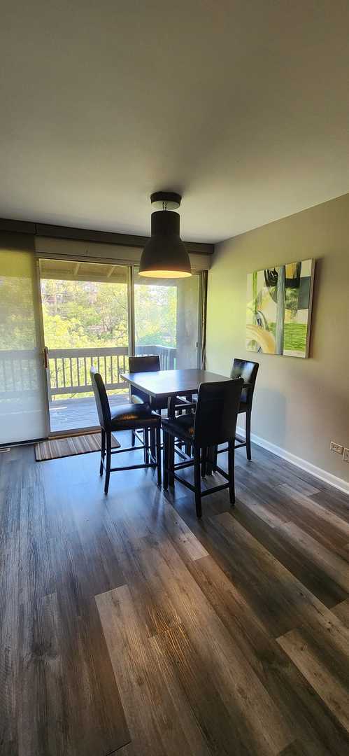 Building Photo - 5534 E Lake Dr