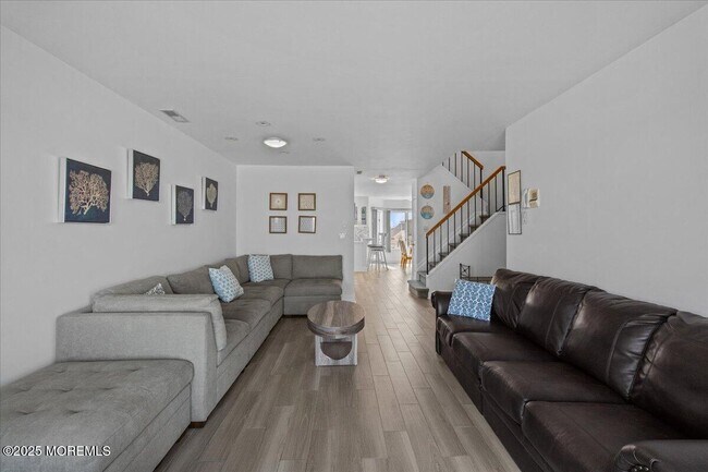 Building Photo - 30 Dune Terrace