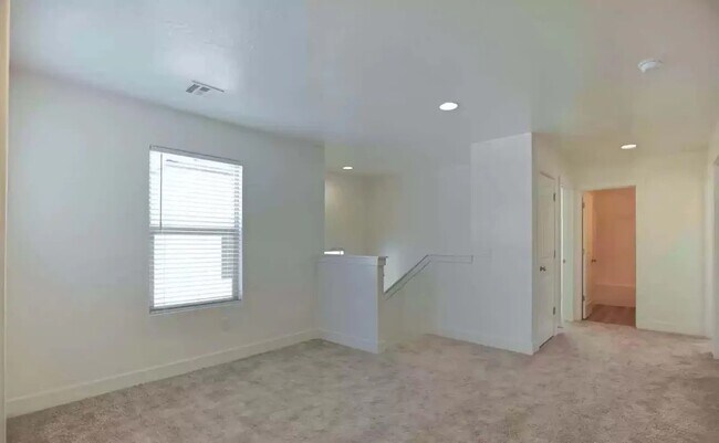 Building Photo - 3134 Halo Ln