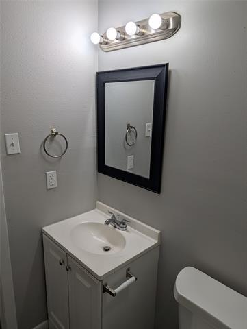 Building Photo - 5325 Hensley Dr