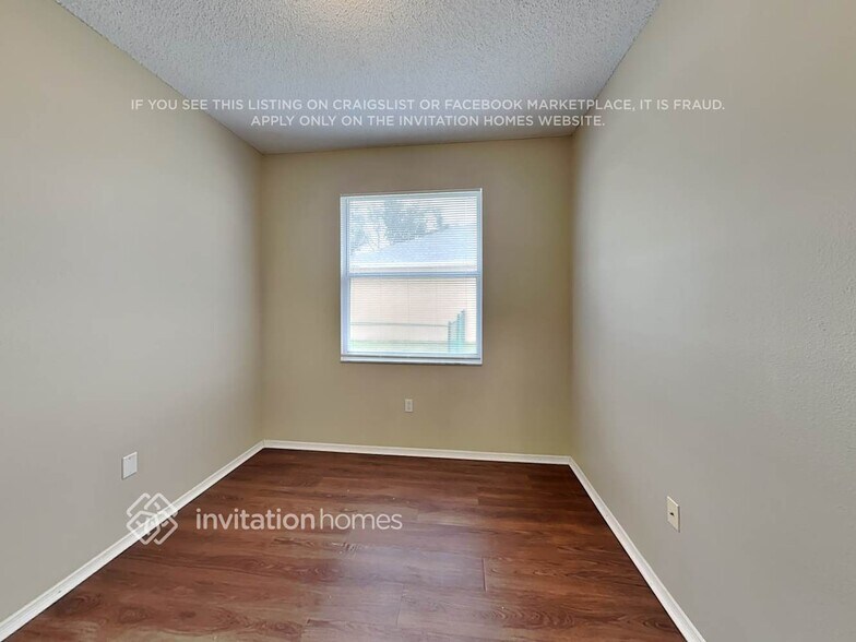 Building Photo - 9106 69th Ave E