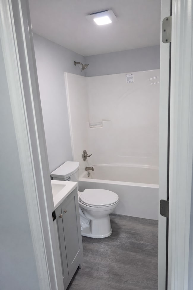 Building Photo - 1745 1st Ave