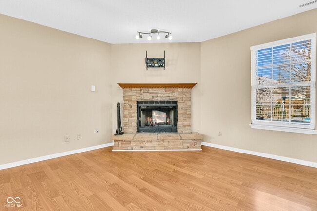 Building Photo - 8818 Browns Valley Ln