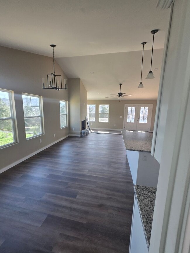 Building Photo - 328 Wilson Hurst St