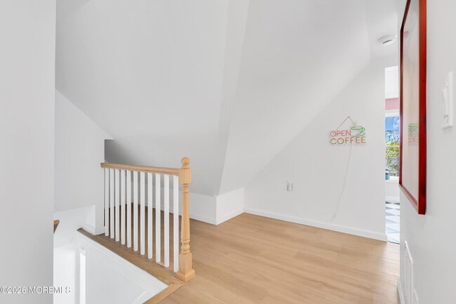 Building Photo - 611 3rd Ave
