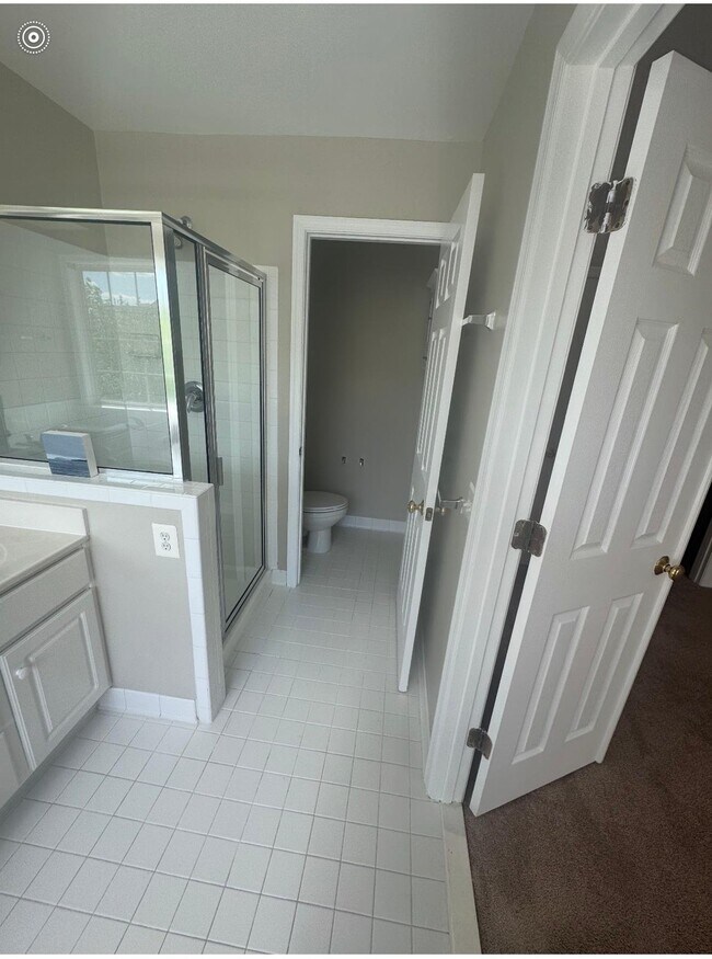 Building Photo - 11500 Sutherland Hill Way