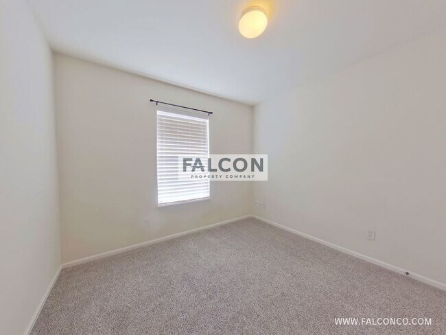 Building Photo - 14207 White Peak Dr