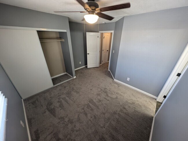 Building Photo - 9509 Lazy River Dr