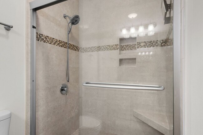 Building Photo - 155 Westhaven Dr