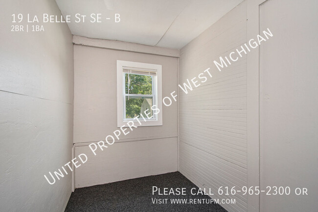 Building Photo - Available Now | 2 Bedroom 1 Bath Apartment...