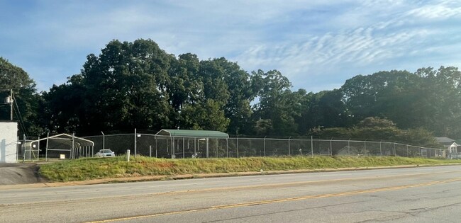 Building Photo - 2715 W Whitner St