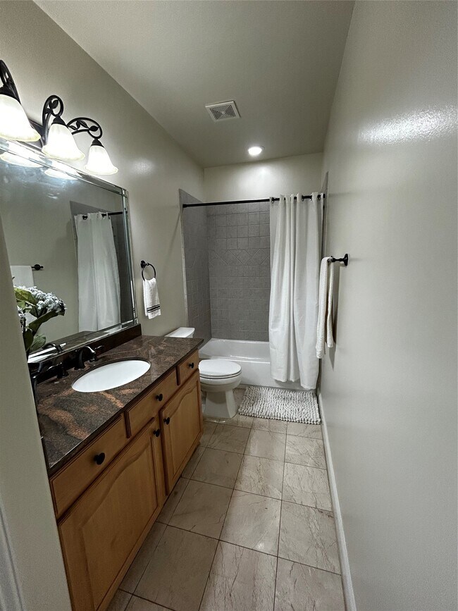 Building Photo - 4406 Crawford St