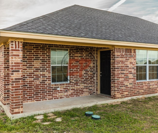 Building Photo - 2824 Jerry Mashek Dr