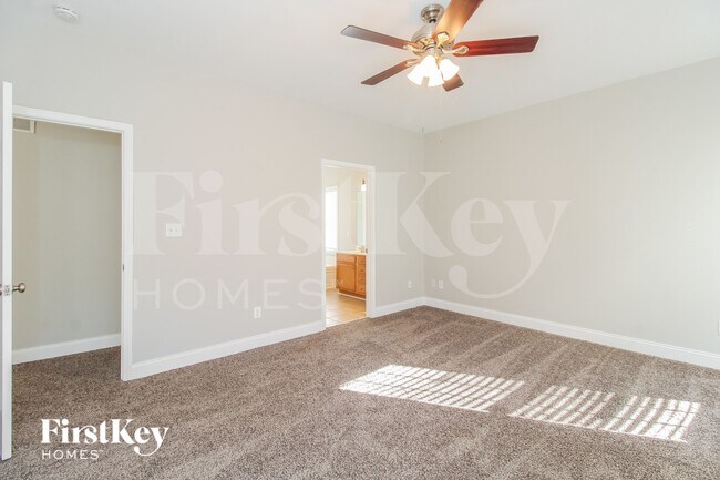 Building Photo - 156 Hazelwood Ct