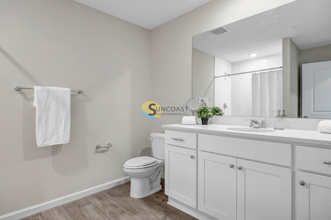 Building Photo - 6487 Breezy Oaks Wy