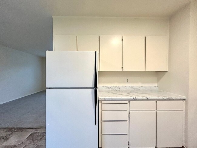 Building Photo - Freshly Updated 3-Bedroom Home with Spacious Backyard and Garage