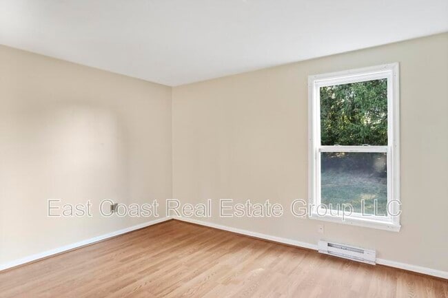 Building Photo - 2068C Virts Ln